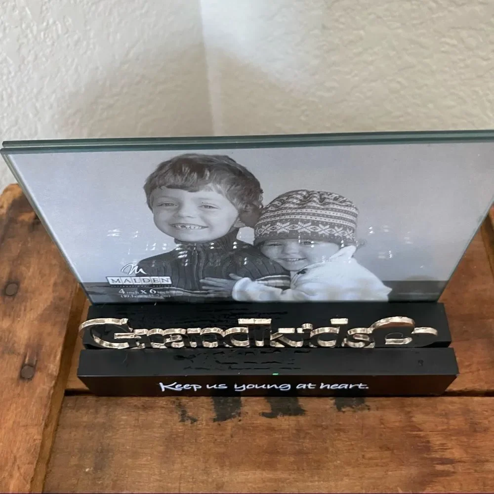 Malden 4x6 Picture Frame Grandkids Keep Us Young At Heart Metal Wood Black Base